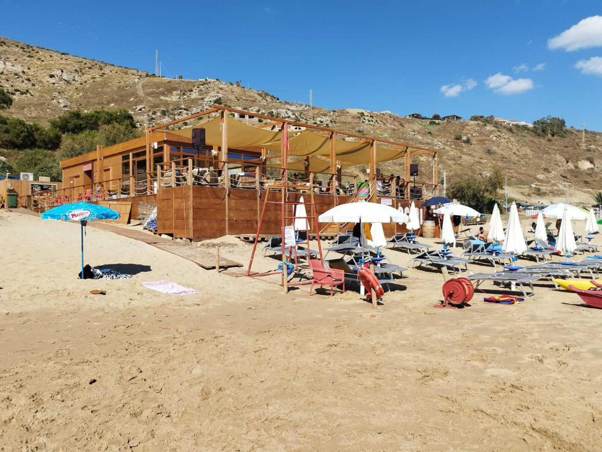 Appartamento Le Rondini Сикулиана Екстериор снимка